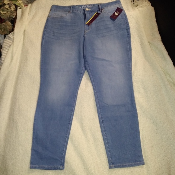 gloria vanderbilt jessa jeans